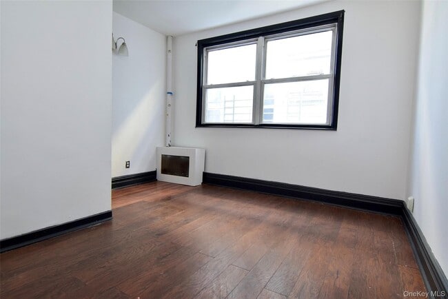 Photo - 4224 Edson Ave