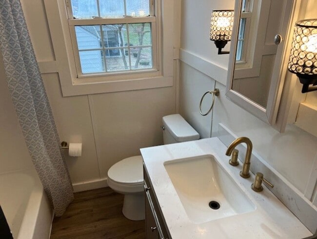 Photo - Spacious Kent Ranch w/ Finished Basement & 2-Car Garage