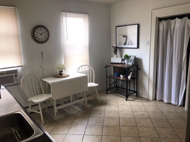 Photo - 751 Brewster St Unidad 1FB