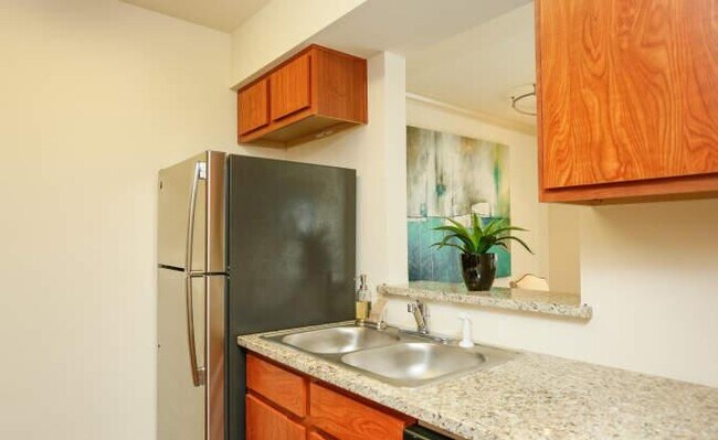 Building Photo - 2 bedroom in Houston TX 77043 Unit 2292 Rental