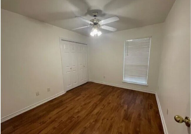 Photo - 3523 Graz Dr