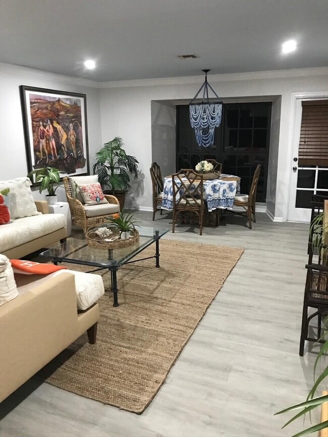 Photo - 1042 Del Harbour Dr