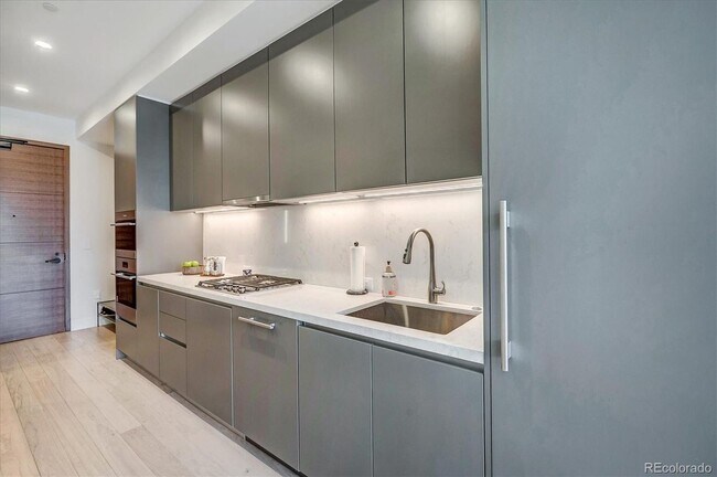 Photo - McGregor Square Unit McGregor Sq