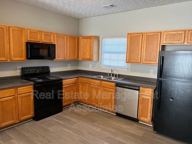 Photo - 1741 Carrington Dr