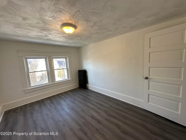 Photo - 16 Sterling Ave