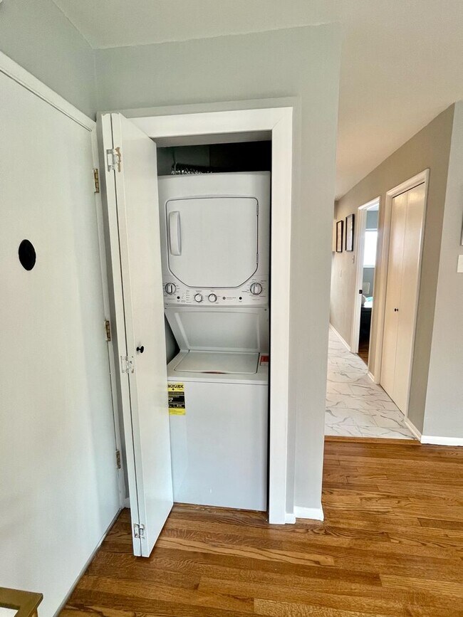 Photo - 5443-5447 Chippewa St Unit 6A