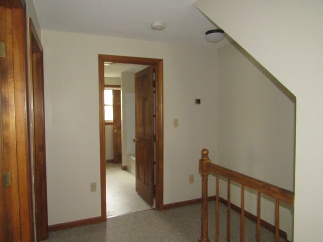Photo - Dracut Beautifully renovated Townhouse for Rent!