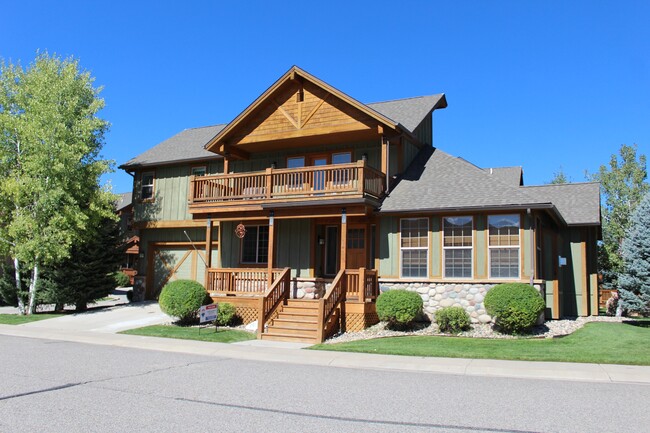 Building Photo - 141 White Horse Dr