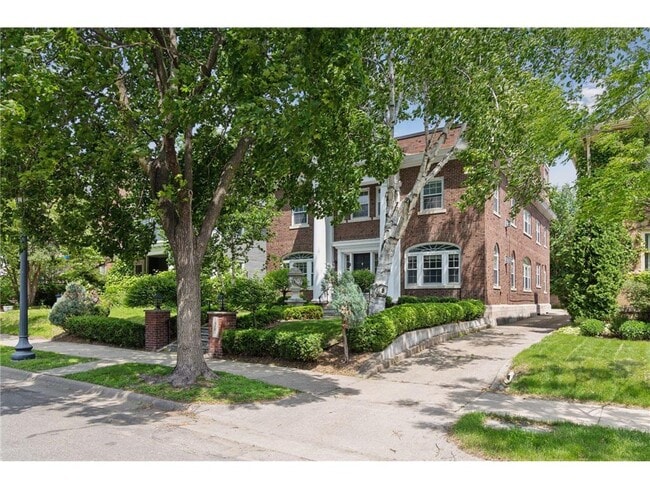 Photo - 1785 Dupont Ave S Townhome