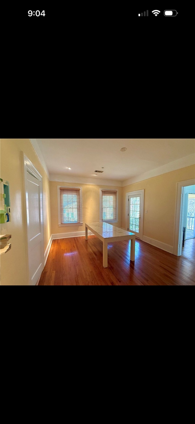 Photo - 244 Payne St