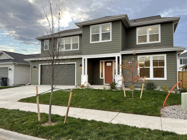 Photo - Beautiful 4 Bedroom, 3.5 Bathroom Home in Prescott Ranch!