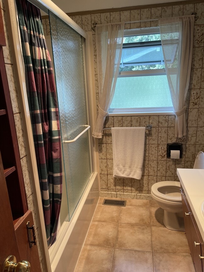 Photo - 410 Terrahue Rd