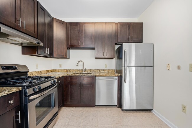 Photo - 71 North St Unidad 204