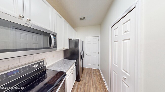 Photo - 448 Sherwood Oaks Dr