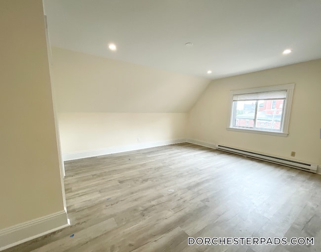 Photo - 72 Roseclair St Unit 2