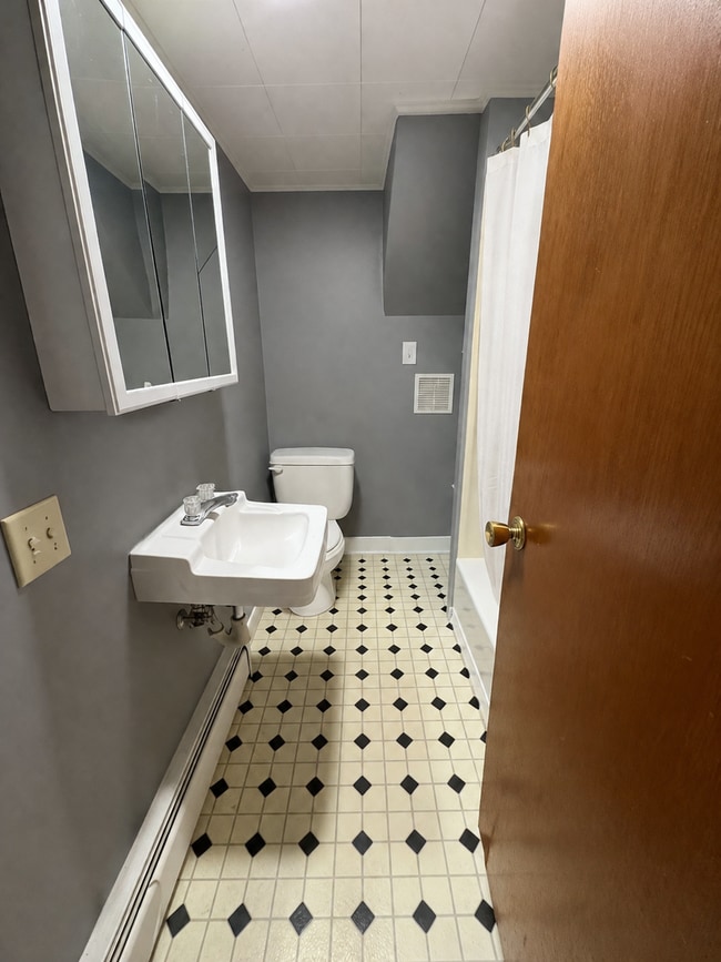 Photo - 3 Weston St Unit 2
