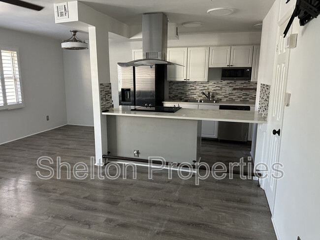 Building Photo - 8029 E Glenrosa Ave Rental