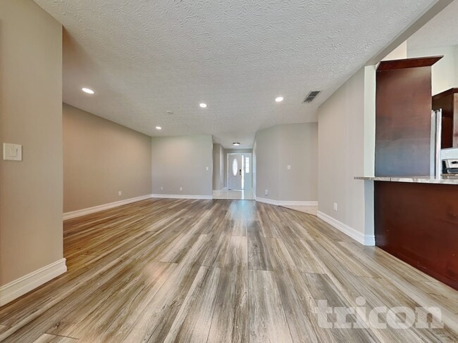 Photo - 21521 Curlew Ct