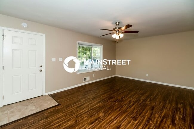 4 Bedroom Pet-Friendly Home in Riverdale, GA with Main Street Renewal