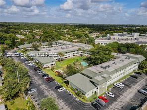 Photo - 4200 NW 3rd Ct Unidad 330