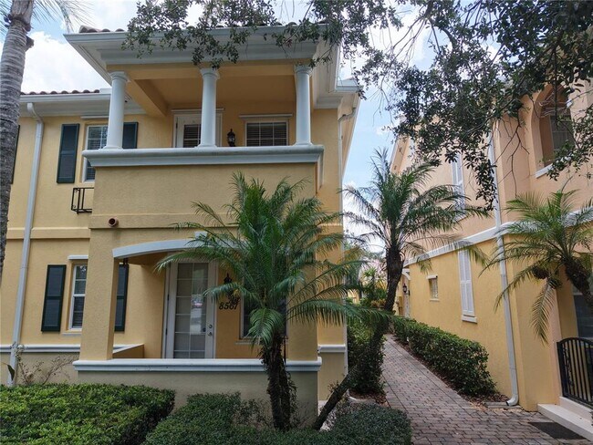 Photo - 8561 Insular Ln