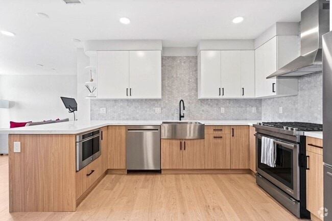 Building Photo - 457 W Broadway Unit 301 Rental
