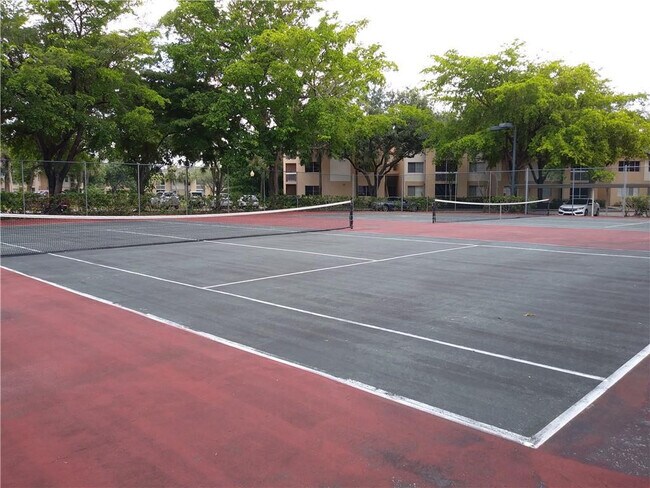 Photo - 9799 Westview Dr Unit 1012