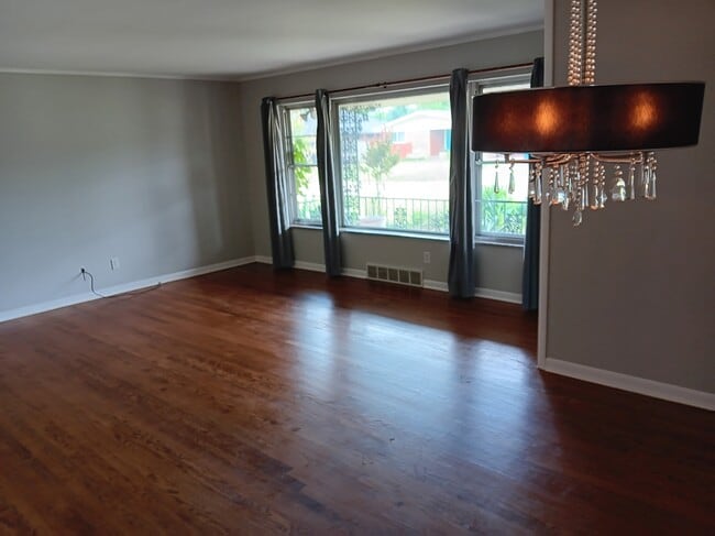 Photo - 3333 NW 62nd St
