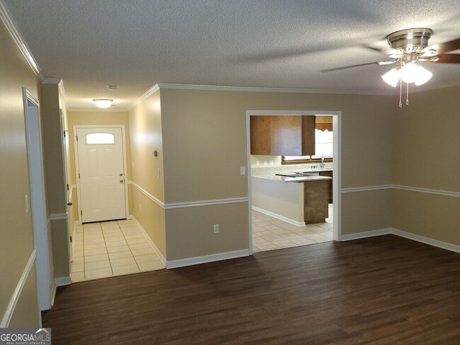 Photo - 104 Mockingbird Dr