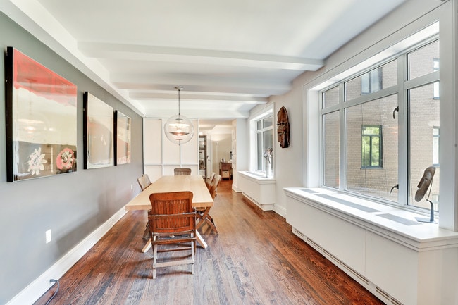 Photo - 170 E 77th St