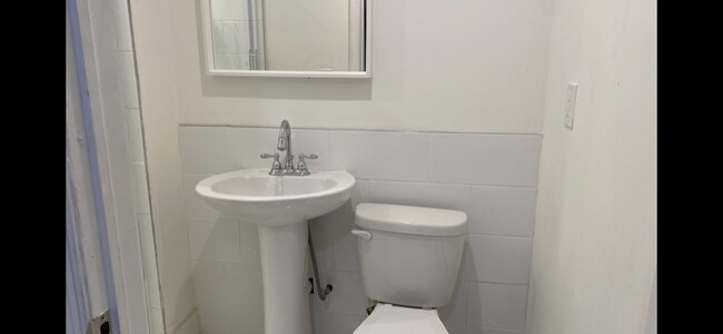 Photo - 205 N 36th St