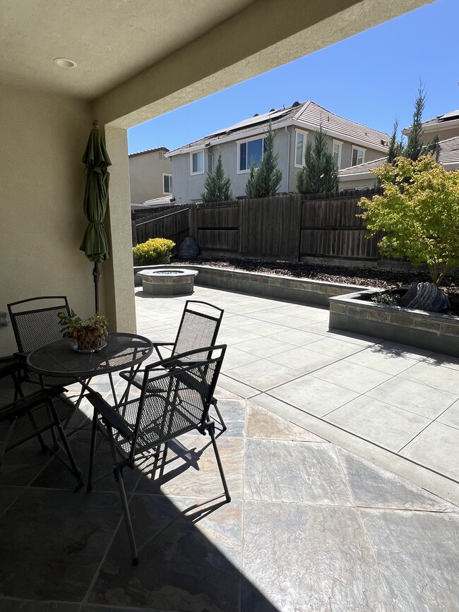 Photo - 136 Clematis St