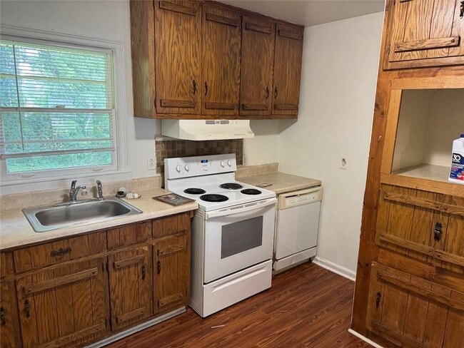 Photo - 828 Catherine St