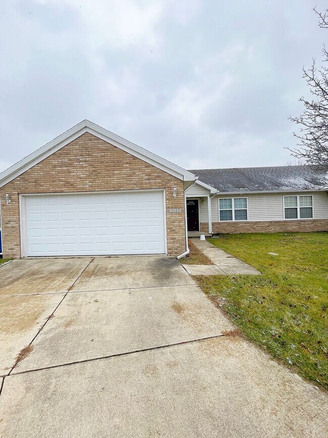 2 Bedroom, 2 Bath Duplex In Lindberg Village - 2 Bedroom, 2 Bath Duplex In Lindberg Village House