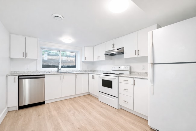 Photo - 428 Thorold Rd Unit 3