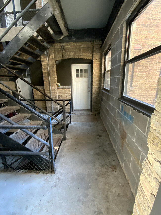 Photo - 1143 Maple Ave Apartments