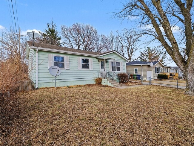 Photo - Bellevue 3 bedroom house for rent