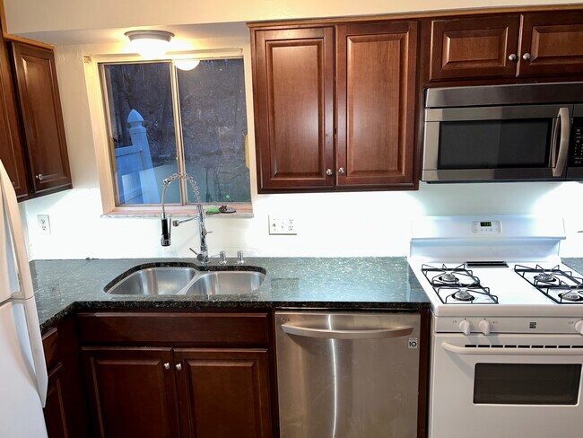 Photo - 4304 Royalview Dr