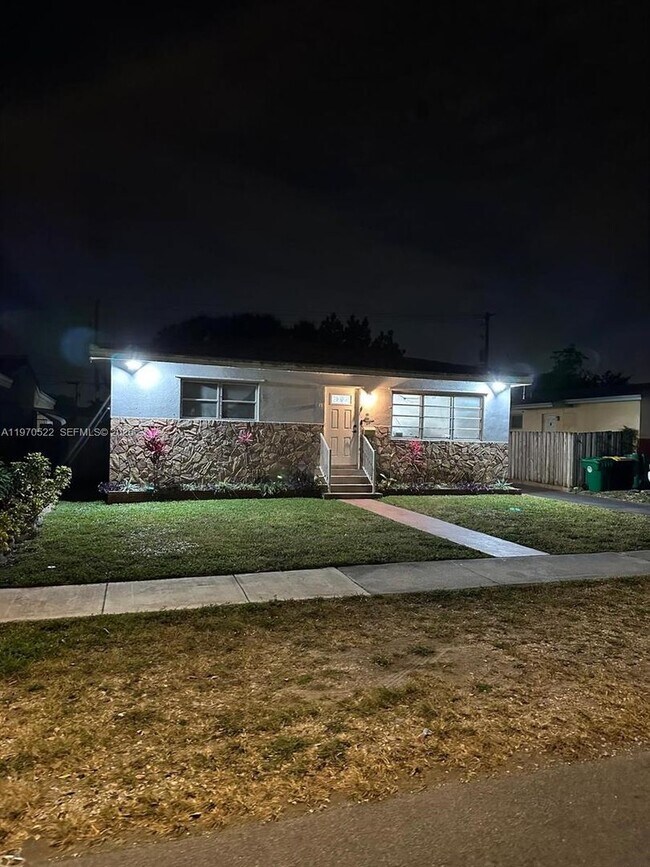 Photo - 34 SE 3rd Terrace