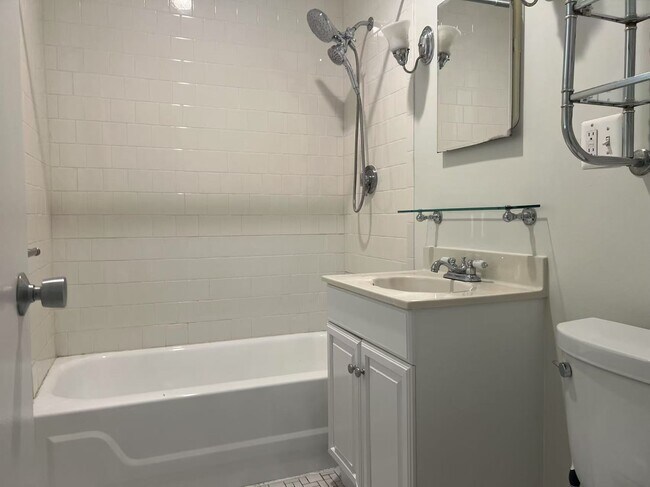 Photo - 1423 Commonwealth Ave Unit 202