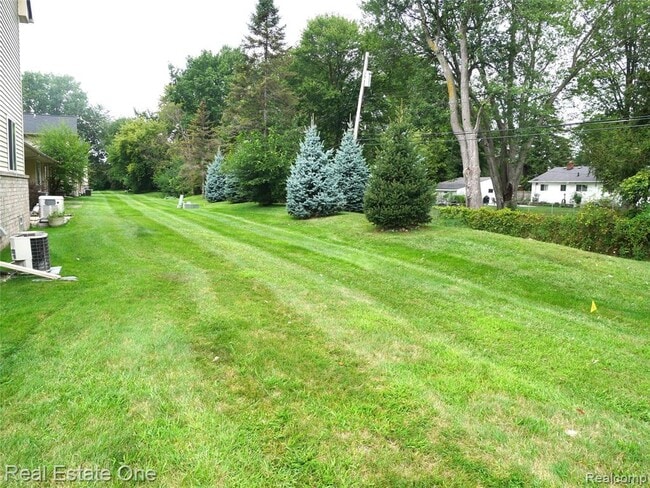 Photo - 5499 Seabreeze Ln