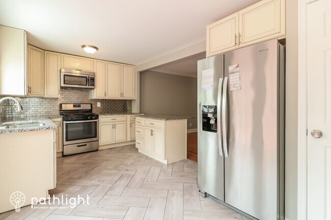 Photo - 3689 N Hereford Ln