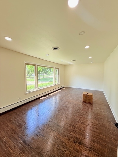 Photo - 833 Heritage Dr