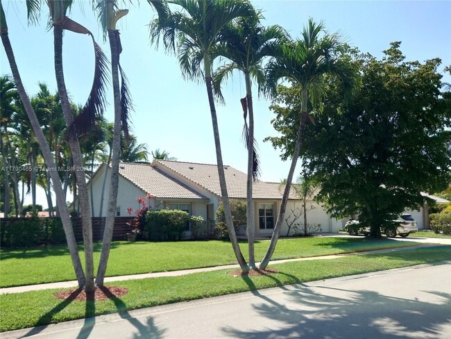 Photo - 21367 Chinaberry Dr House