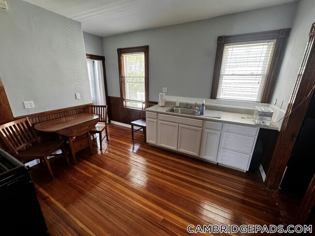 Photo - 32 Cedar St Unidad 3