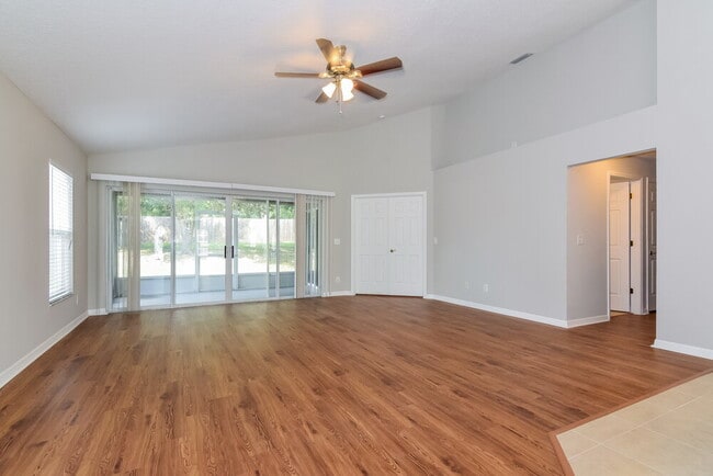 Photo - 622 Wave Crest Cir