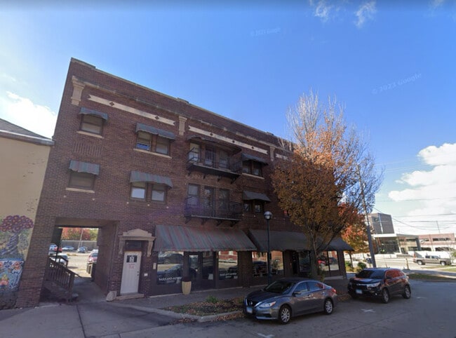 Building Photo - 421 13th St Unit 101