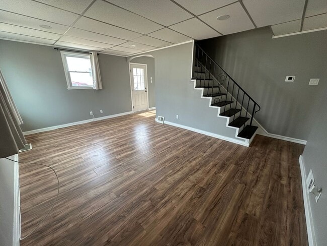 Photo - Cozy 2 bedroom 1 bathroom rental