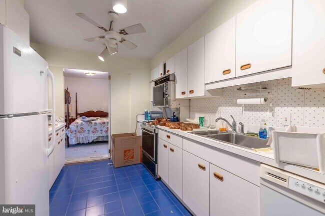 Photo - 2401 Pennsylvania Ave Unit Apt 17B31