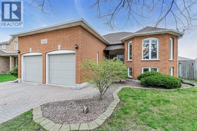 Photo - 3114 Fletcher Crescent